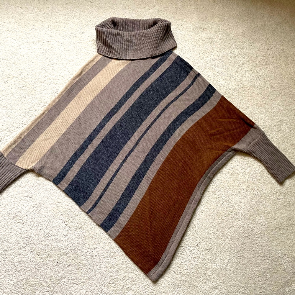 Ladies stylish poncho